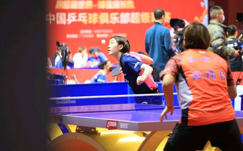 击溃对手防 击溃对手防